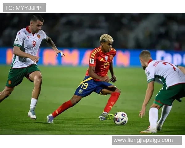 足球明星空门绝杀瞬间回顾精彩集锦展现球场传奇时刻