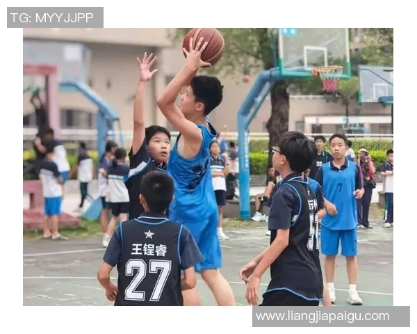 阳西篮球明星的崛起与成就探秘他们如何在赛场上闪耀光芒 阳西篮球明星的崛起与成就探秘他们如何在赛场上闪耀光芒